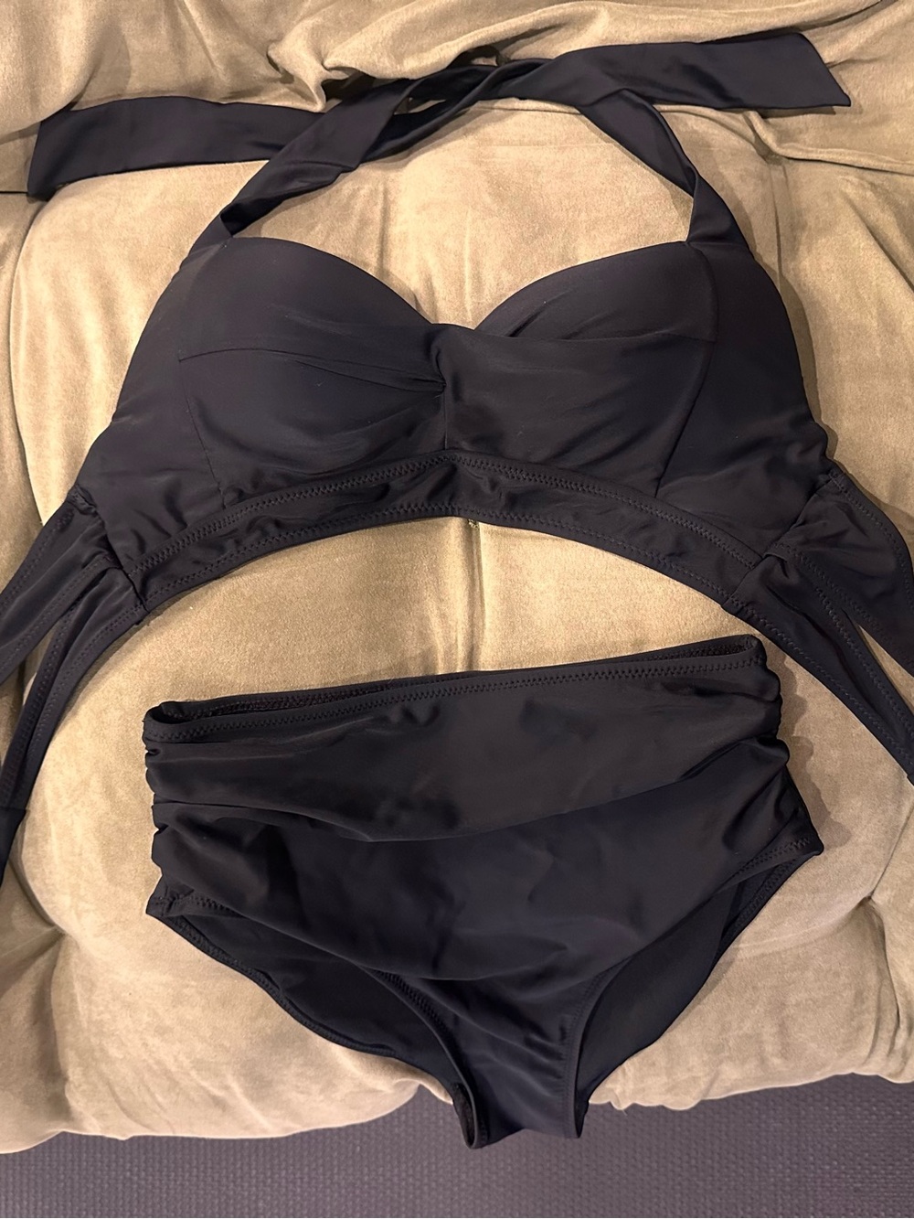 Women’s Black Halter Bikini Set - Classic Pinup High-Waist Swimwear